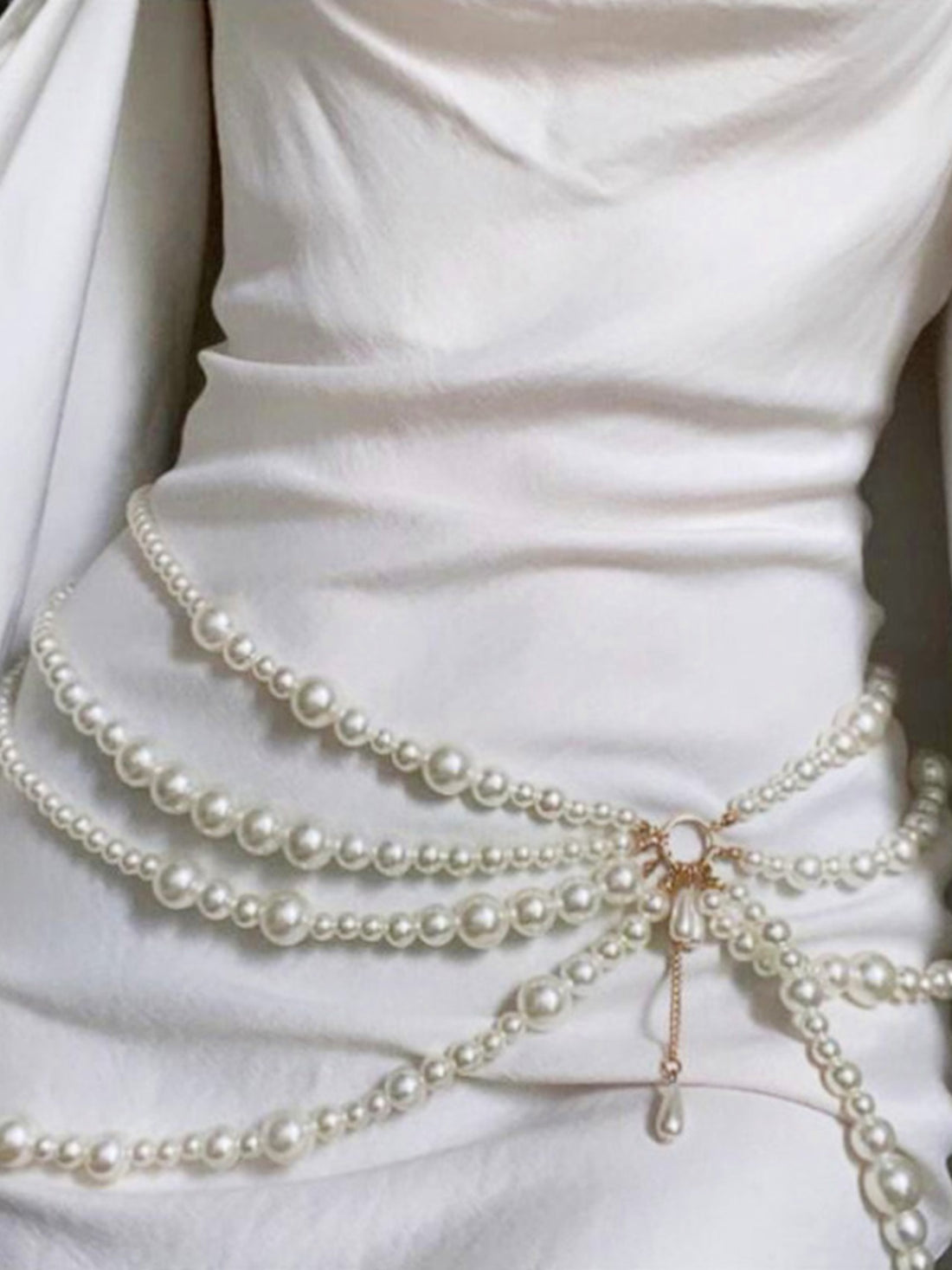 Aliviah Dainty Pearl Waist Chain [ZLPDINCL]
