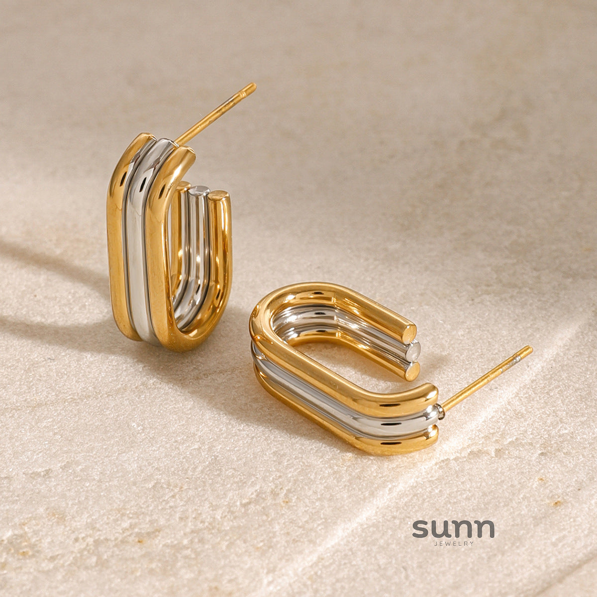 Aliyana Sculptural Contrast Earrings [1U8R6YGR]