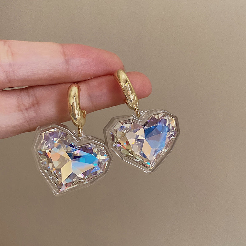 Alizabeth Crystal Heart Earrings [NM3HCR3U]