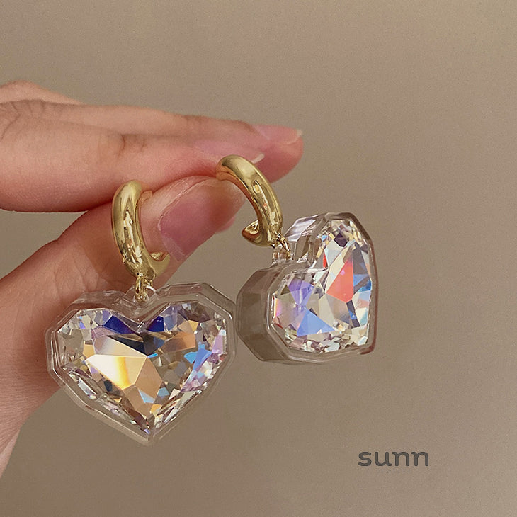 Alizabeth Crystal Heart Earrings [9MF3CN6Q]