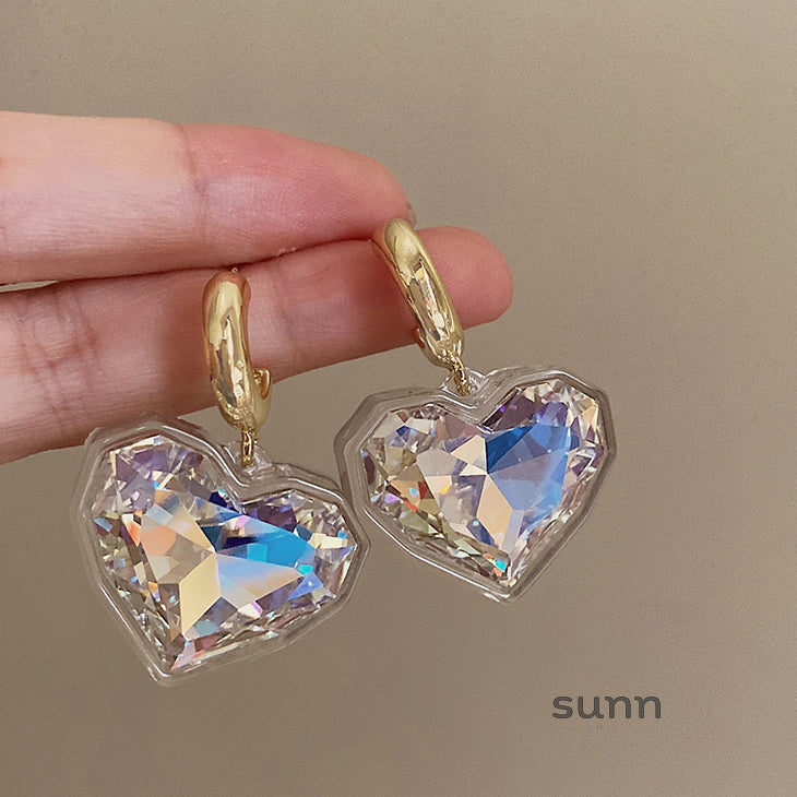 Alizabeth Crystal Heart Earrings [LMZ1F2WM]