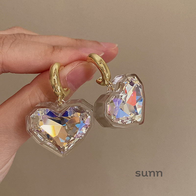 Alizabeth Crystal Heart Earrings [U61AJ2M9]