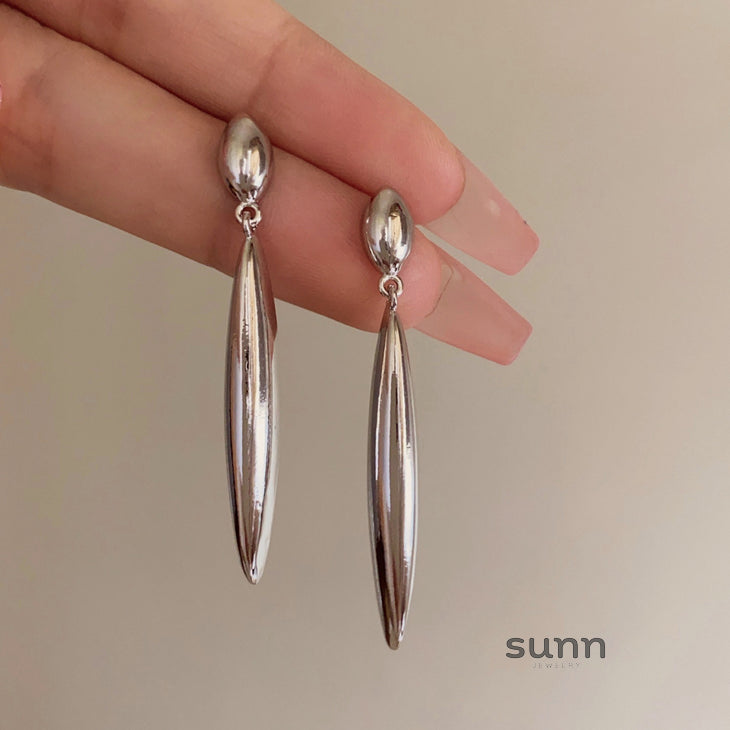 Alizabeth Sculptural Metal Drop Earrings [TNJQ62V0]