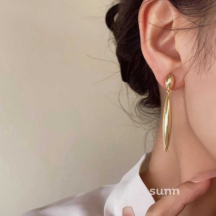 Alizabeth Sculptural Metal Drop Earrings [S0BT3GU8]