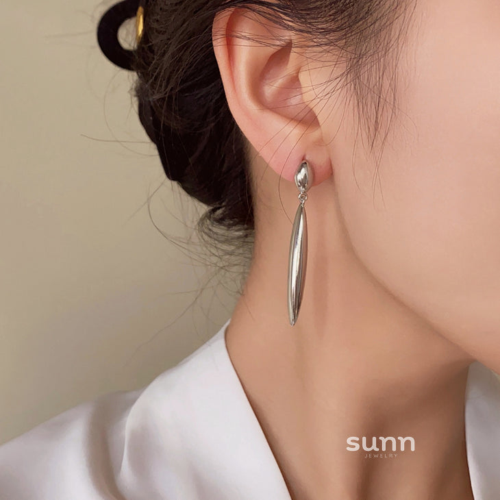 Alizabeth Sculptural Metal Drop Earrings [45JMHWT6]