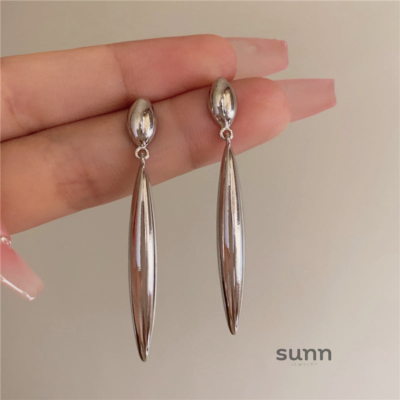 Alizabeth Sculptural Metal Drop Earrings [OBCBA7U6]