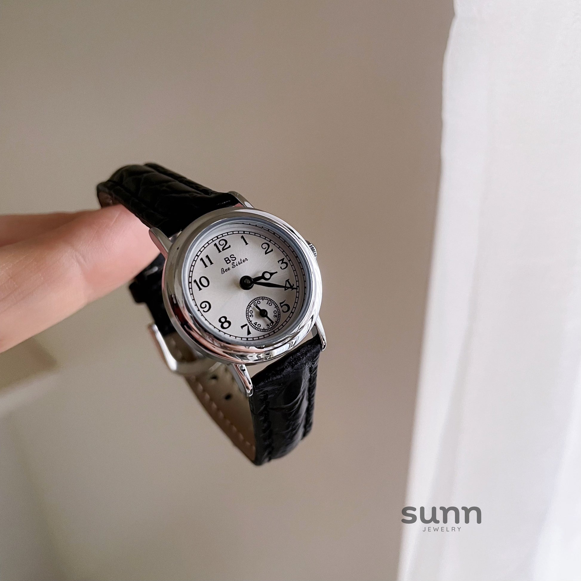Allegra Vintage Quartz Watch [JA385S0Z]