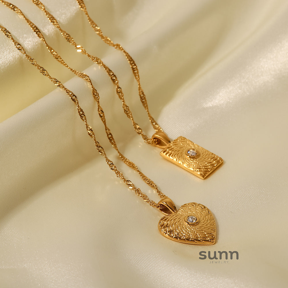 Alli Zircon Heart Pendant Necklace [2RKVNJ8M]