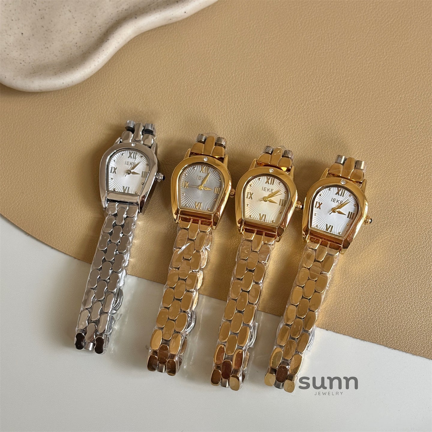 Allie Arched Steel Wristwatch [TM4GZR49]