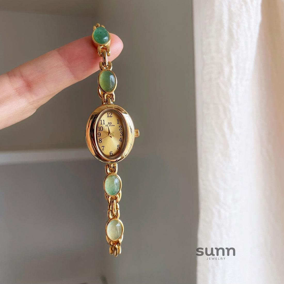 Allie Vintage Oval Watch [1XH7SOI1]