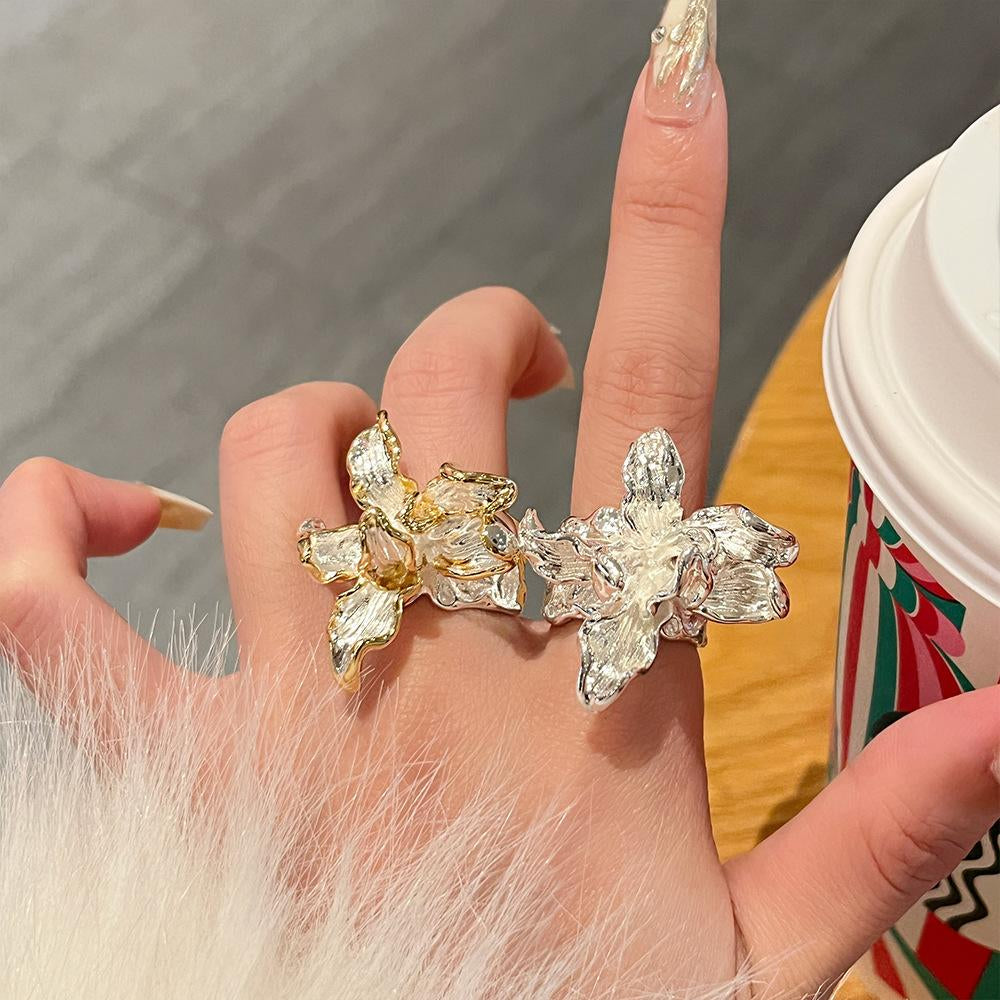 Alliyah Sculptural Iris Ring [AIT2PMCO]