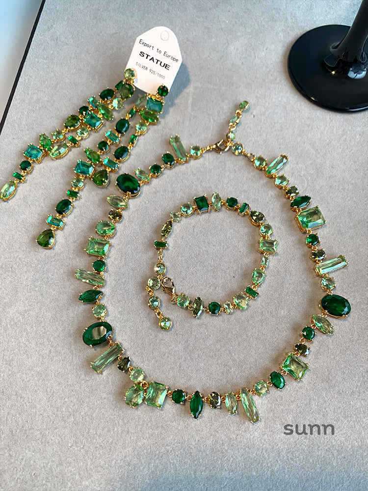 Allura Candy Green Gemstone Collection [4LAA88RC]
