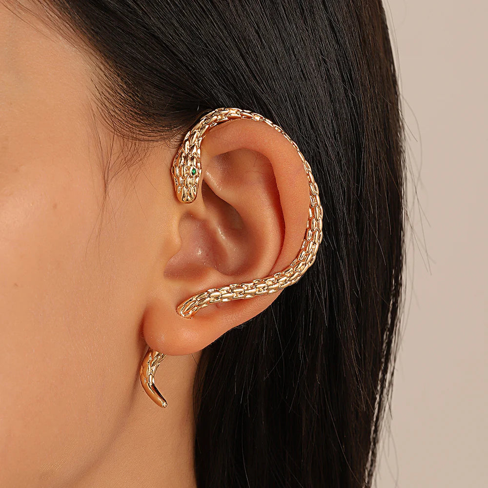 Allyanna Serpentine Ear Cuff