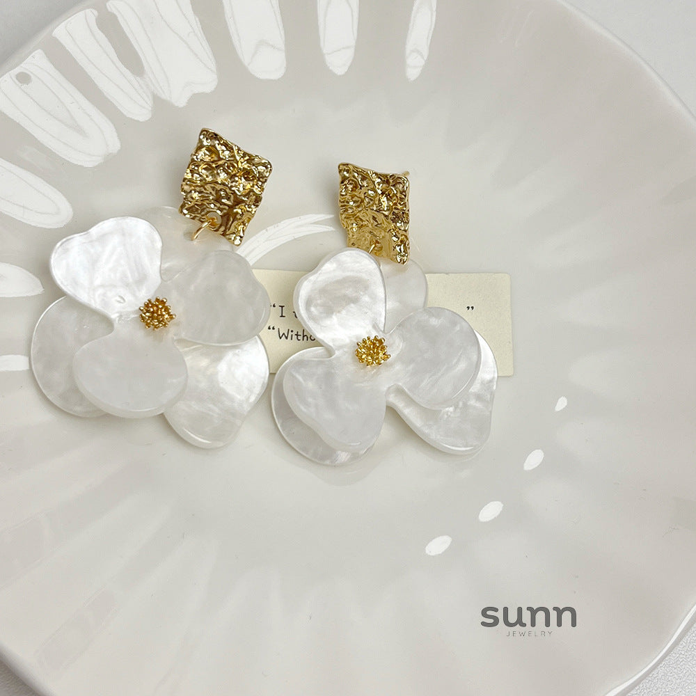 Alonna Acrylic Bloom Studs [37RSI065]