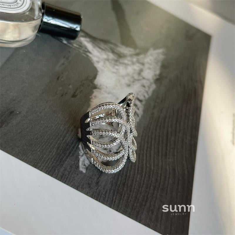 Alta Zircon Slim Band Ring [V0LBXDPA]