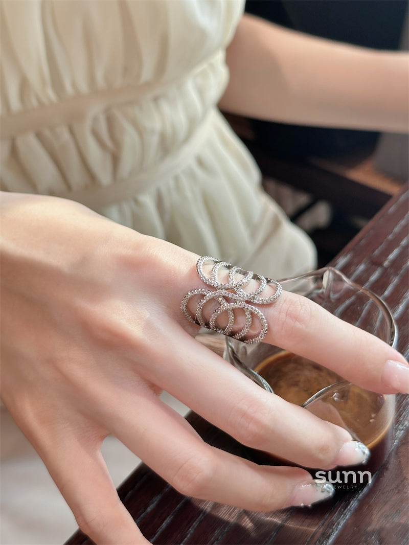 Alta Zircon Slim Band Ring [EO9X3FMF]