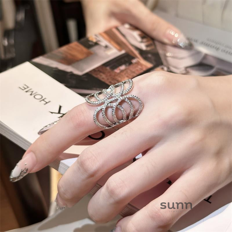 Alta Zircon Slim Band Ring [JUZX75IA]