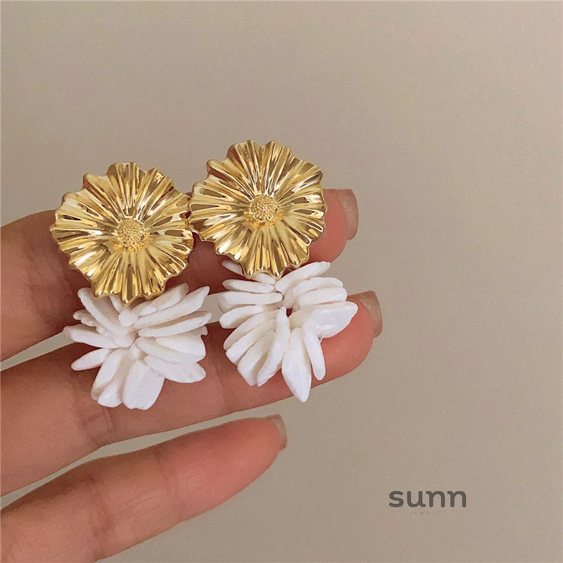 Aly Romantic Shell Drop Earrings [BS6PCPSB]