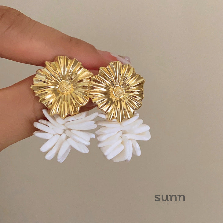 Aly Romantic Shell Drop Earrings [XHXLSJO1]