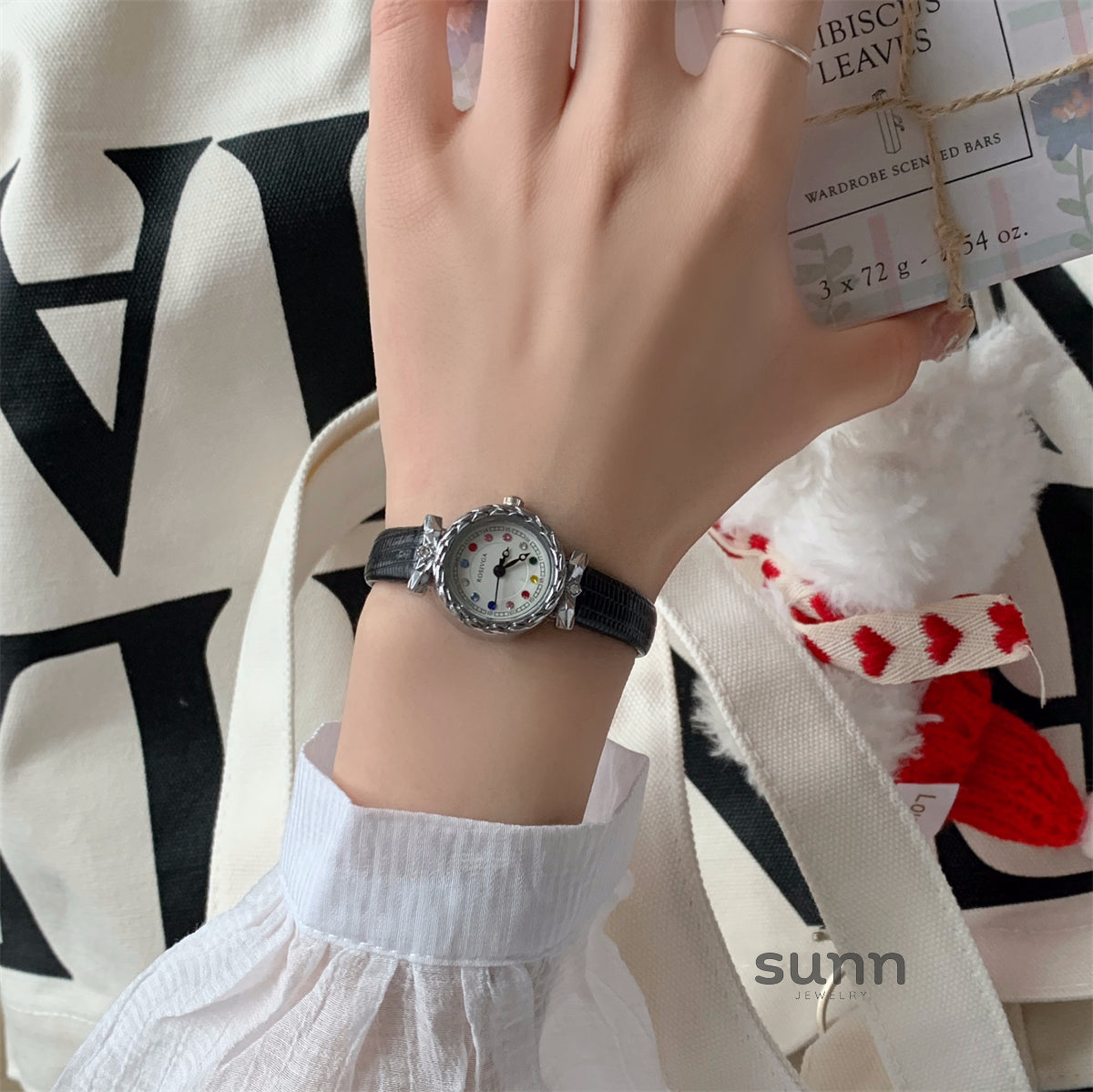 Alyanna Crystal Dainty Watch [BKOS1F0X]