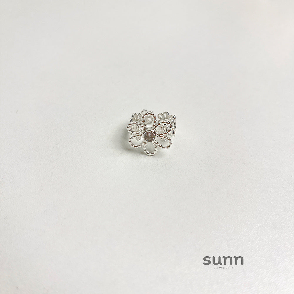 Alyiah Delicate Cutout Ring [VQD62TCE]