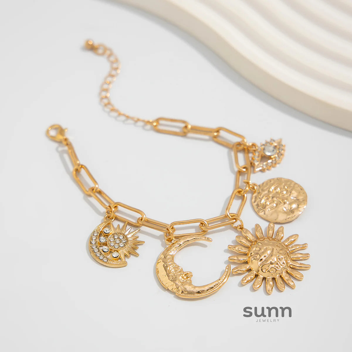 Alyiah Gold Crescent Eye Bracelet