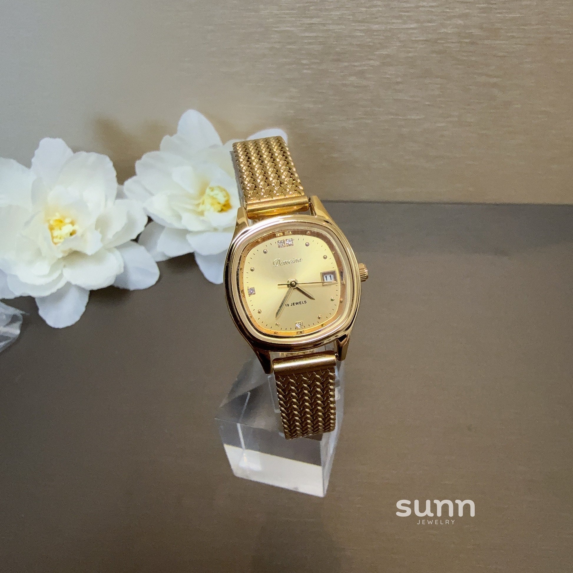 Alynna Luxe Square Calendar Watch