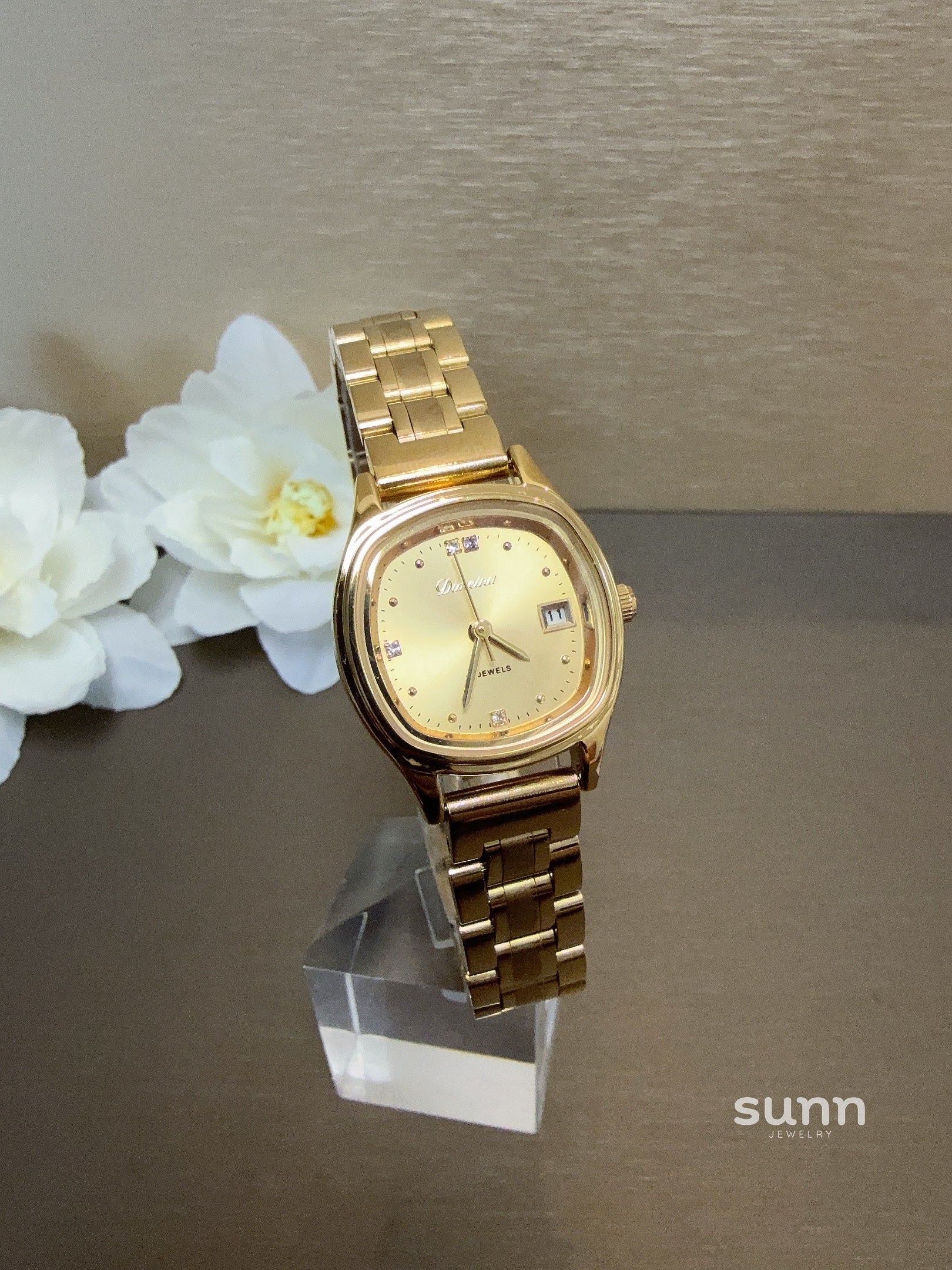 Alynna Luxe Square Calendar Watch