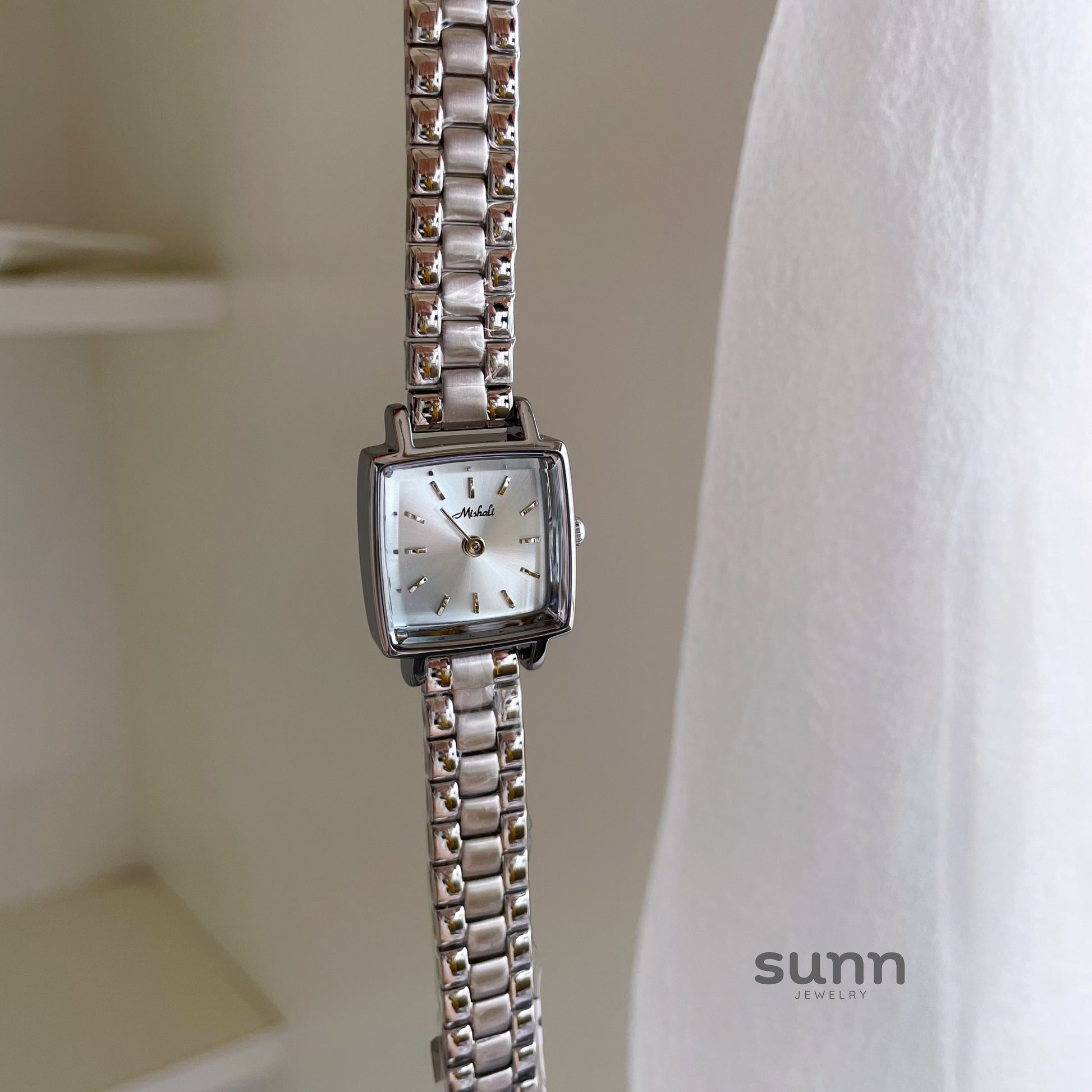 Alysa Ice Blue Square Watch [QK49SUCP]