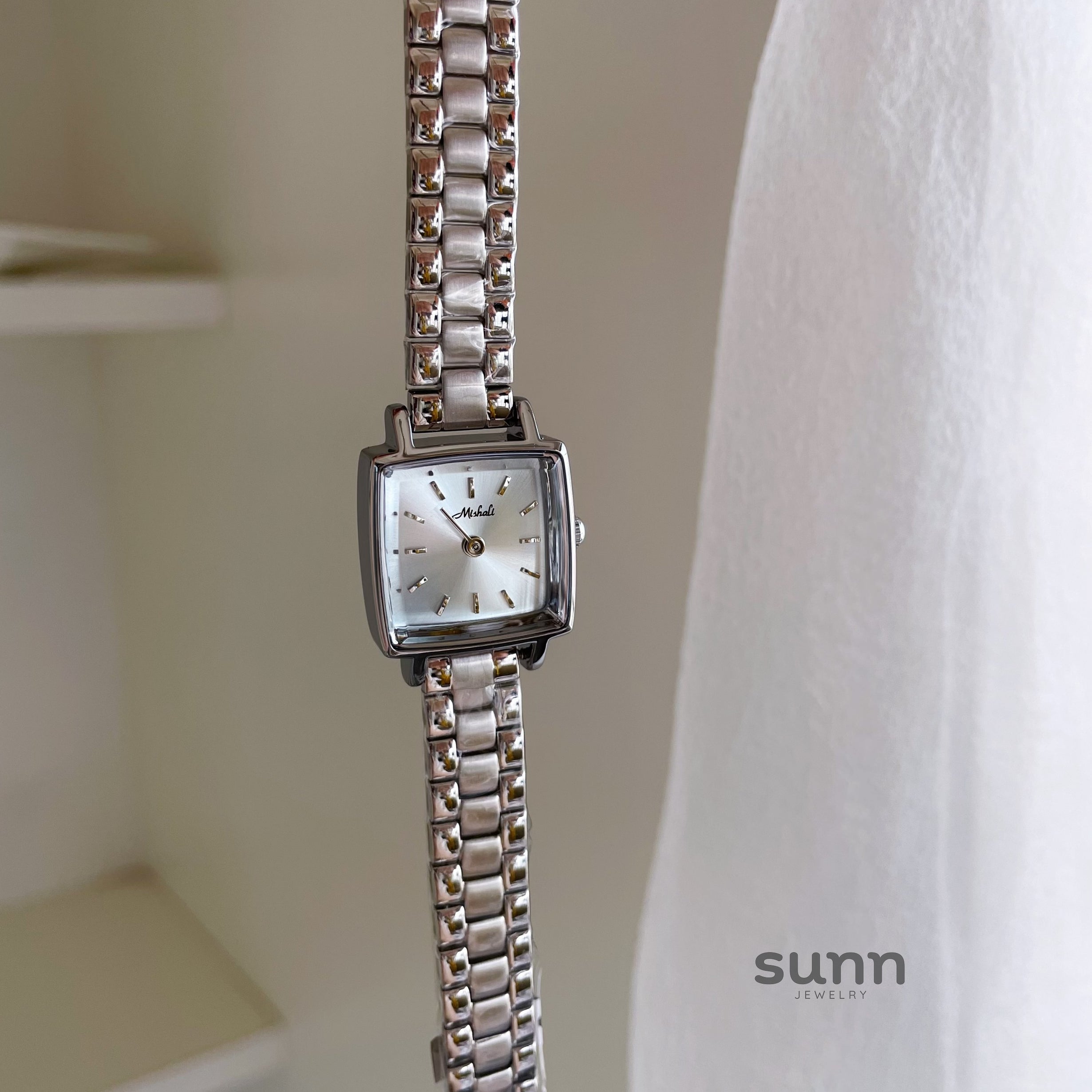 Alysa Ice Blue Square Watch [QK49SUCP]