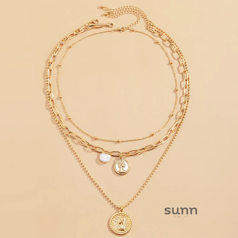 Alyssa Baroque Cameo Necklace Set