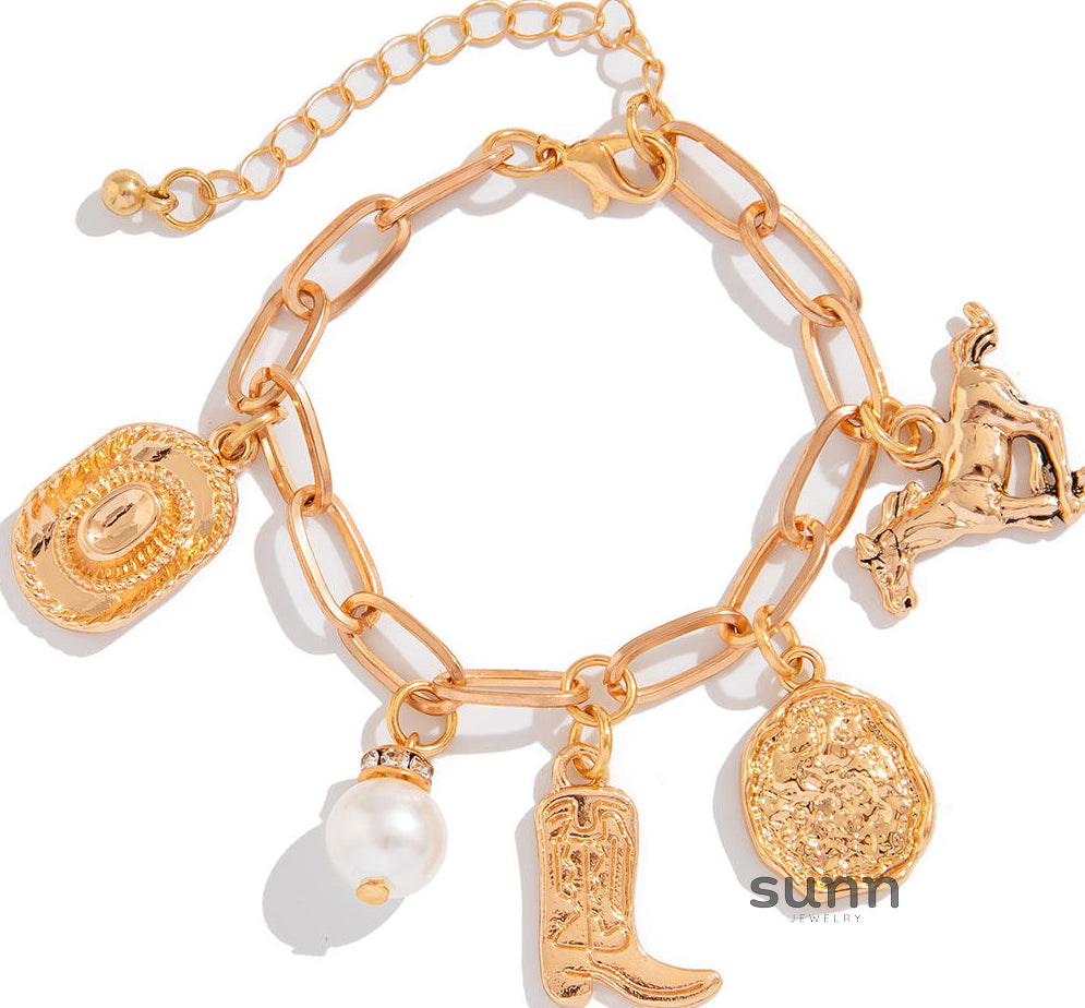 Alyssa Western Pearl Charm Necklace [7ZT99LHA]