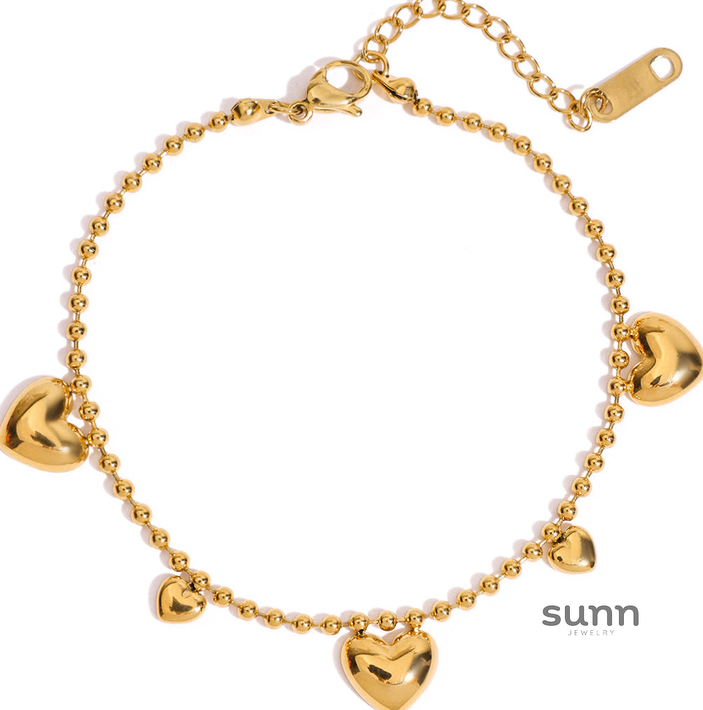 Alysson Gold Love Charm Bracelet [6VPDSPVK]