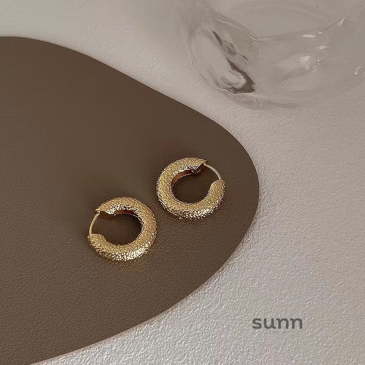 Amada Irregular Metal Earrings
