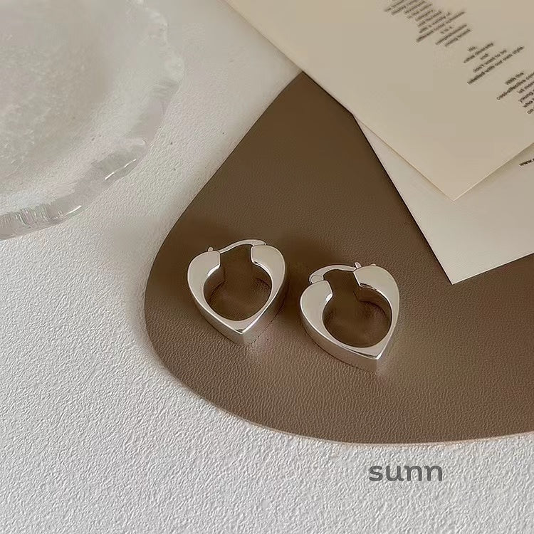 Amada Irregular Metal Earrings