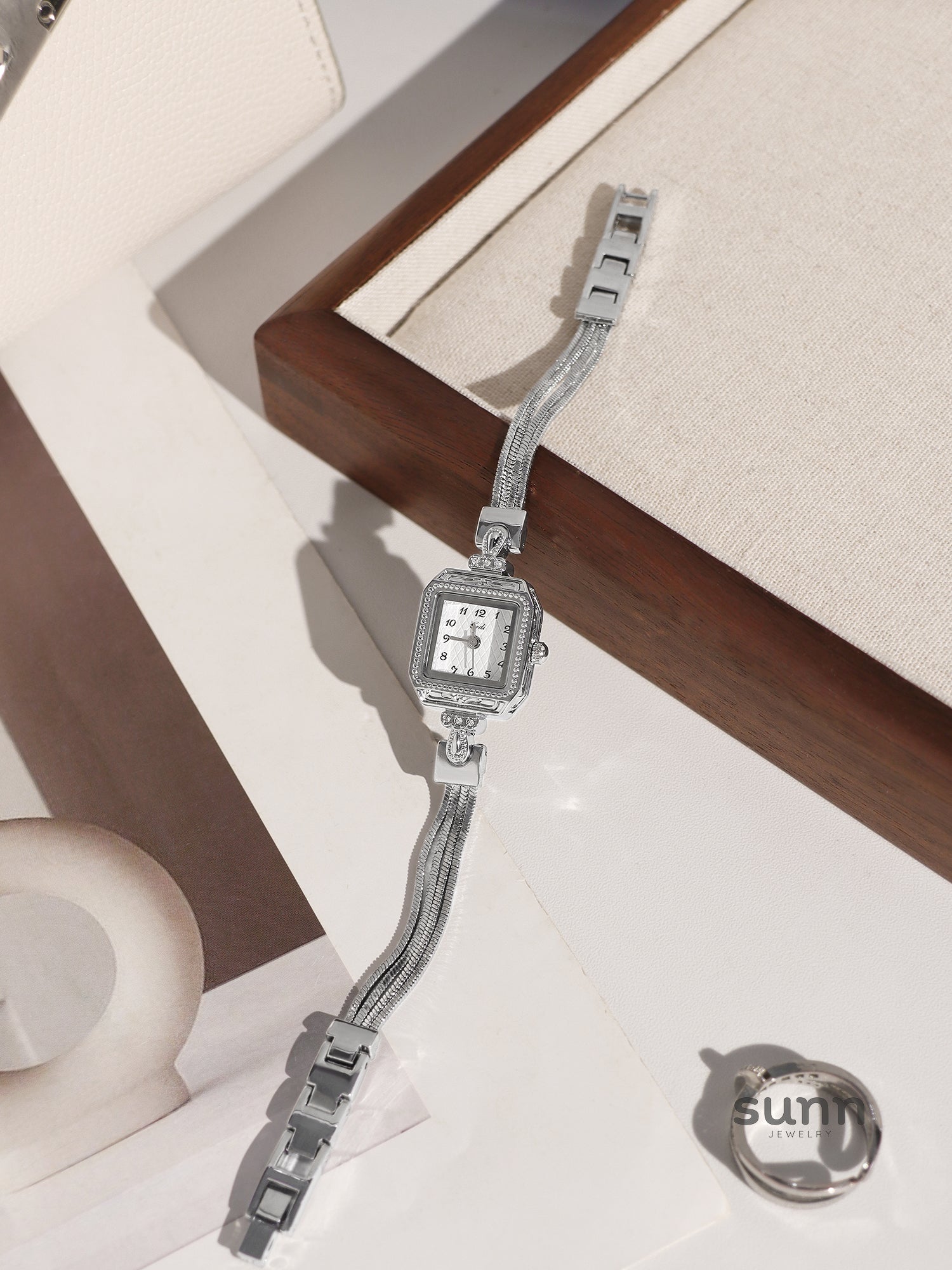 Amaiah Delicate Bracelet Watch [XKYGOH2H]