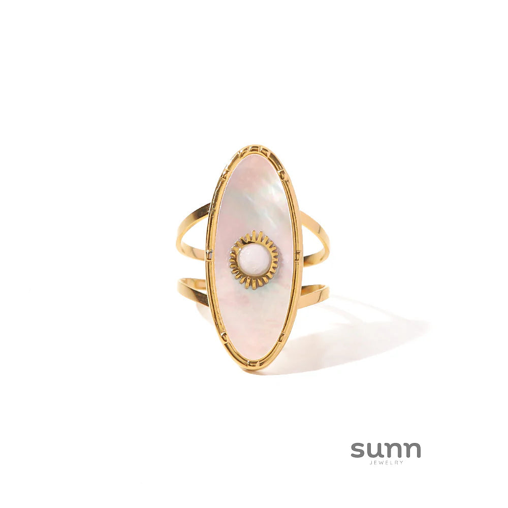 Amaiah French Vintage Pearl Ring