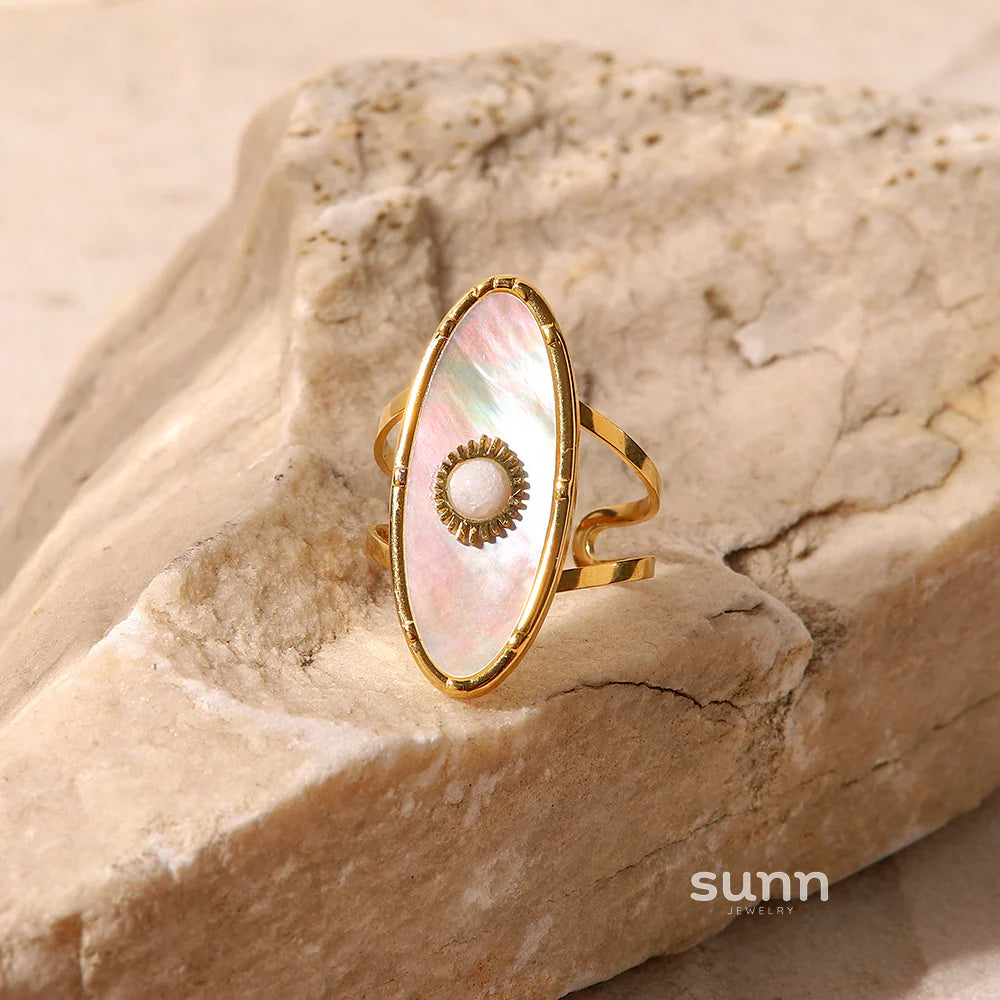 Amaiah French Vintage Pearl Ring