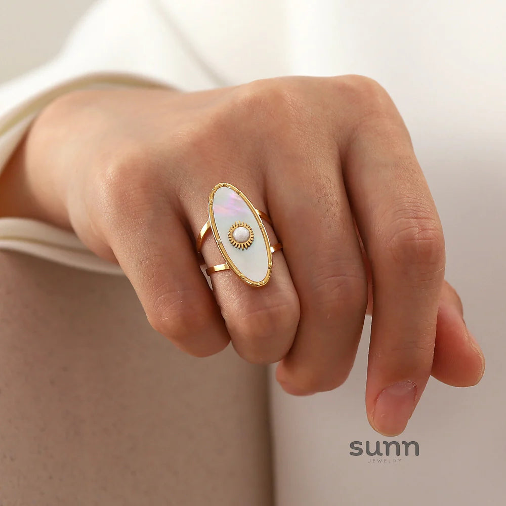 Amaiah French Vintage Pearl Ring