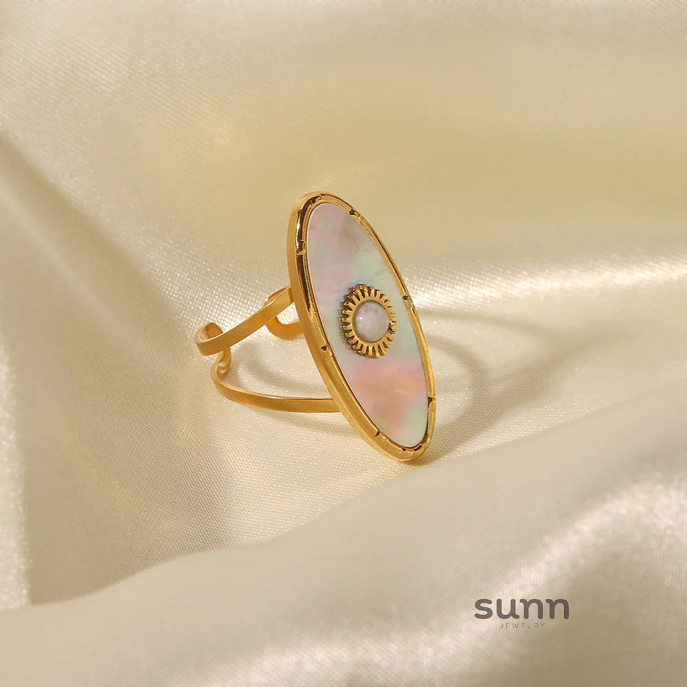 Amaiah French Vintage Pearl Ring
