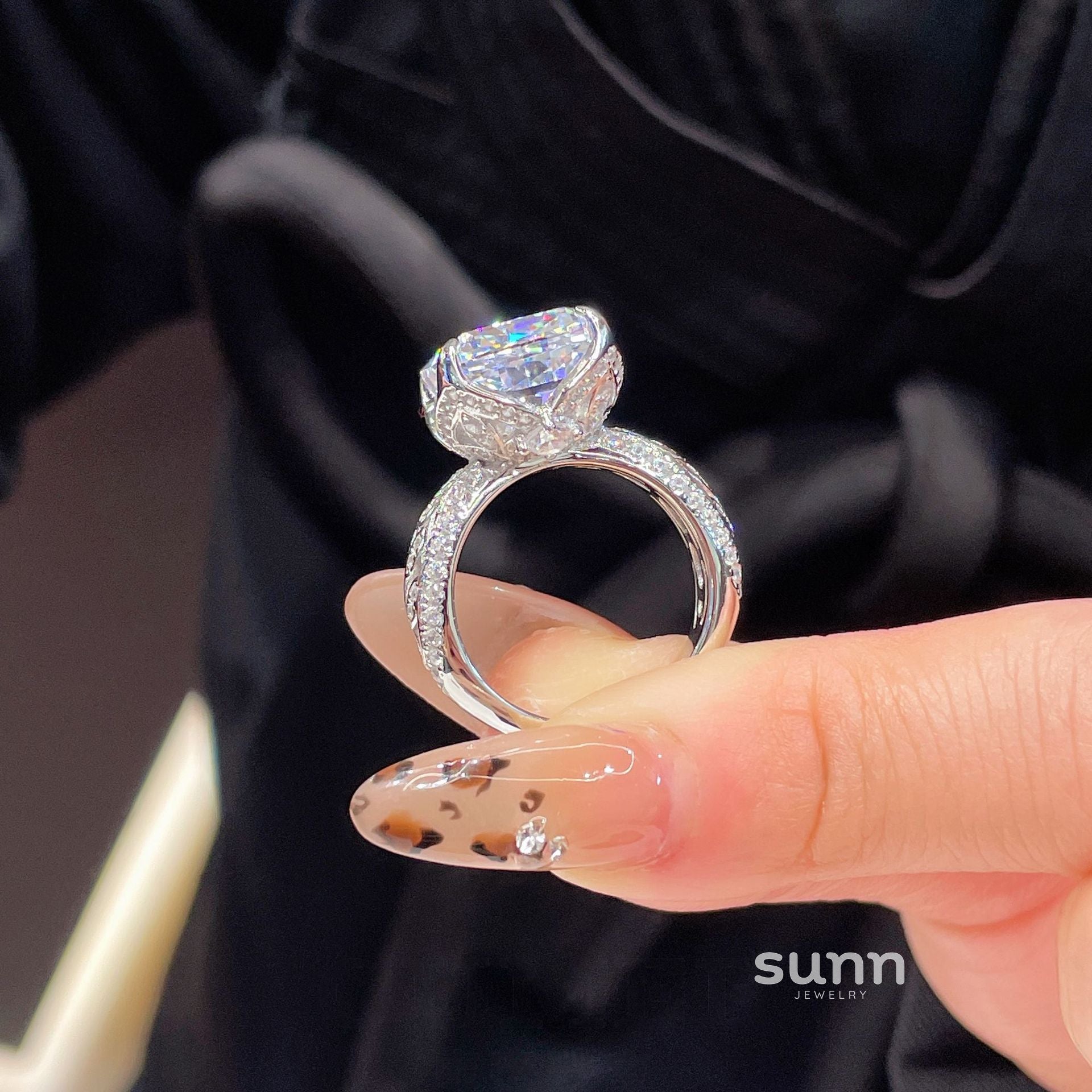 Amaiya Ice Flower Crystal Ring [N3G4BDPL]
