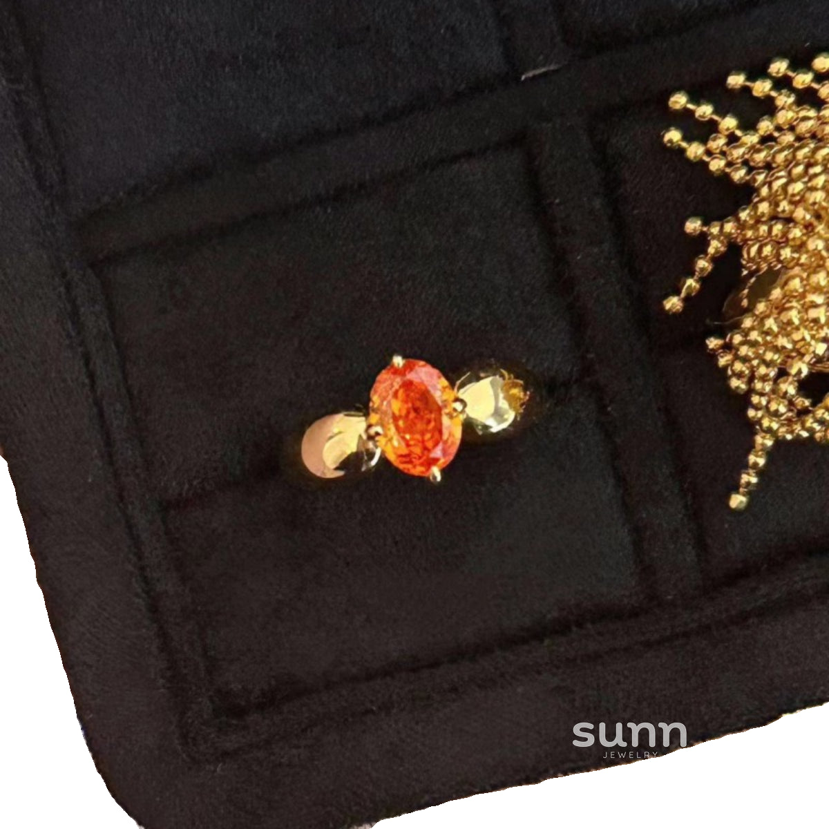 Amalie Vibrant Oval Ring [VRH025A2]