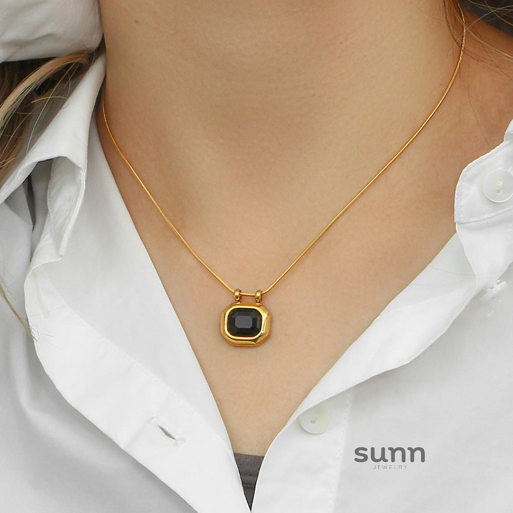 Amanda Gold Zircon Necklace [PKLJMEYH]