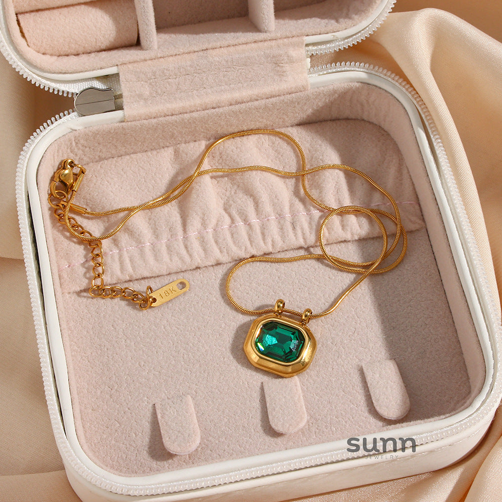 Amanda Gold Zircon Necklace [AY4PS2K3]