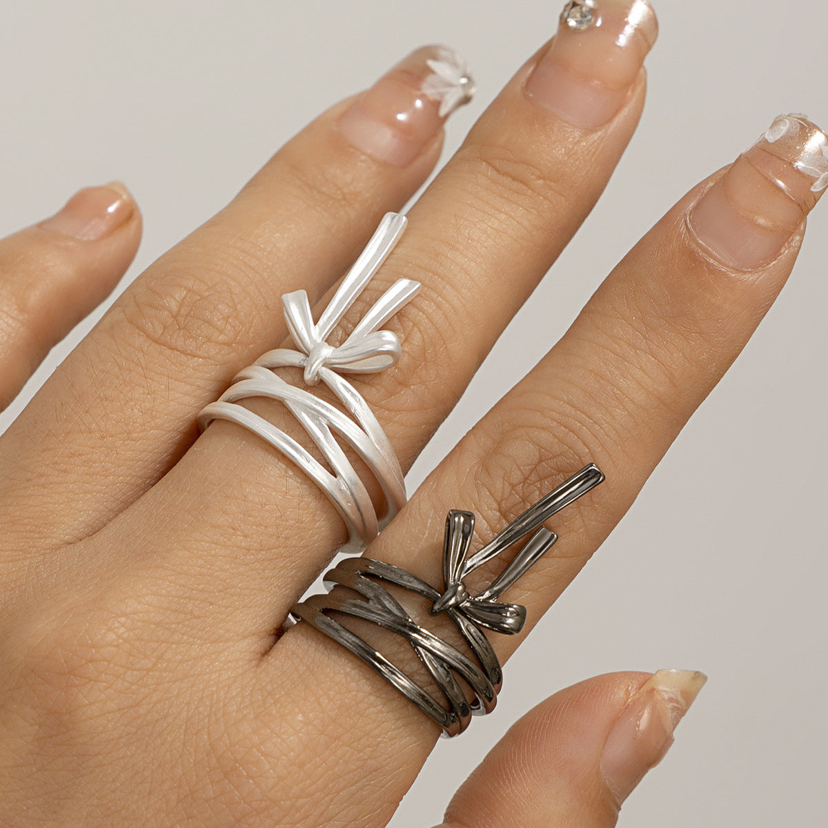 Amanda Pearl Bow Ring Set [DVYX5MKS]