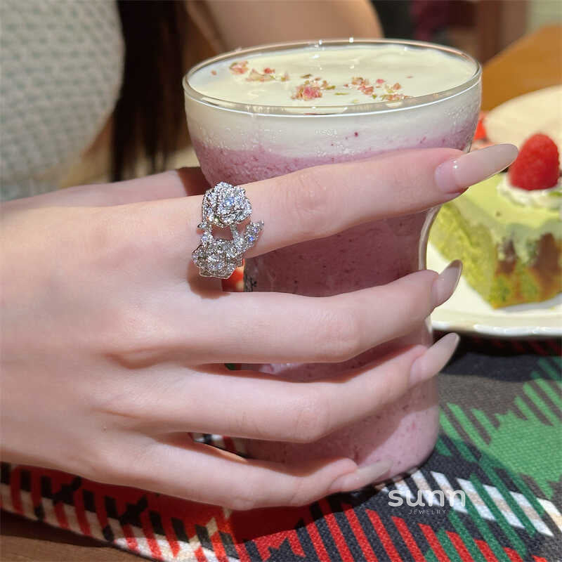Amarianna Zircon Camellia Ring [OYVOFFR1]