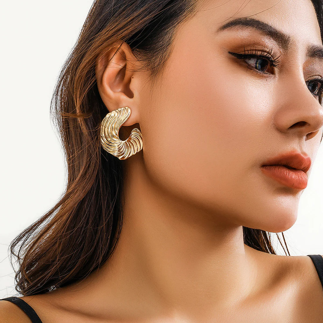 Amarra Textured Stud Earrings