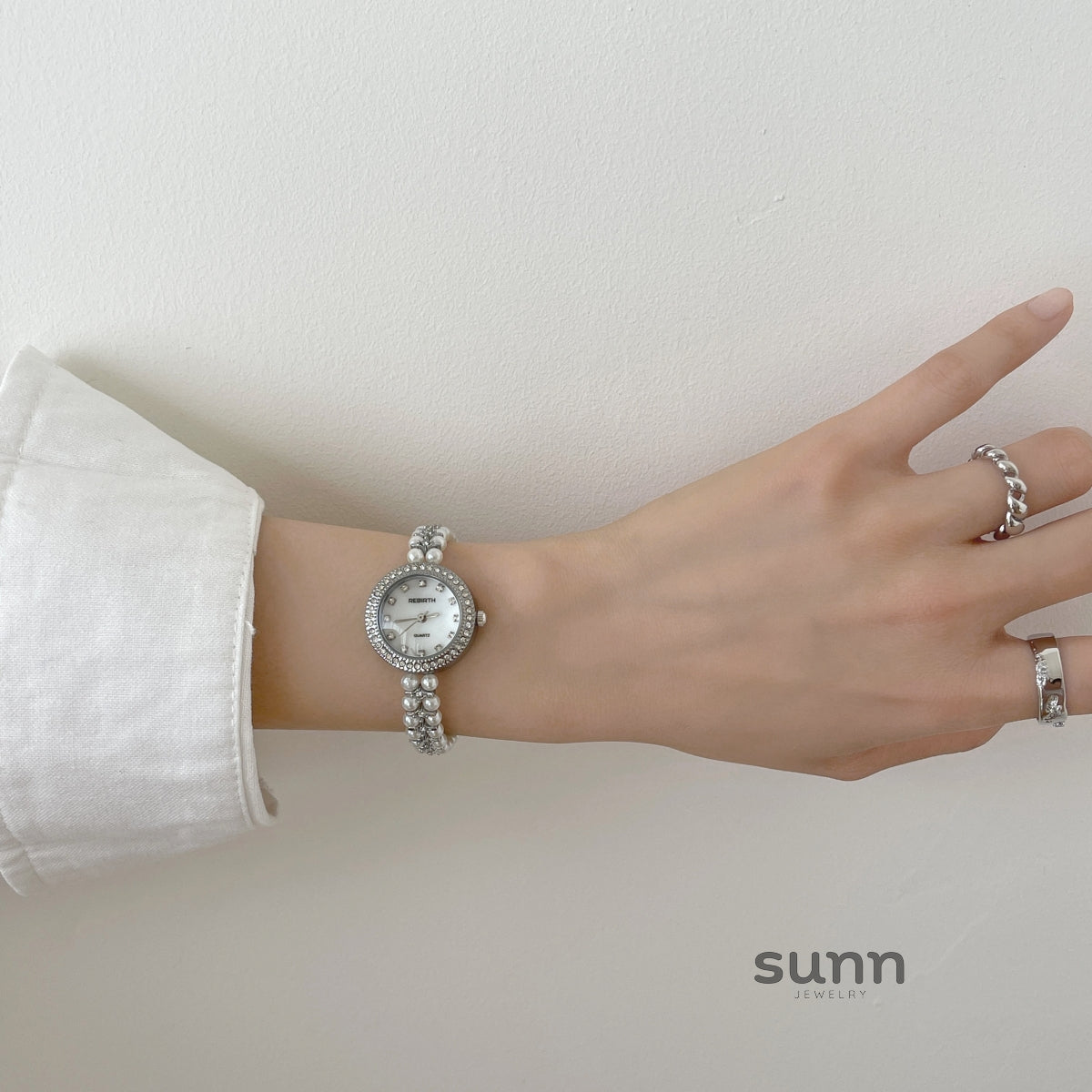 Amaryah Pearl Bracelet Watch [529C34YZ]