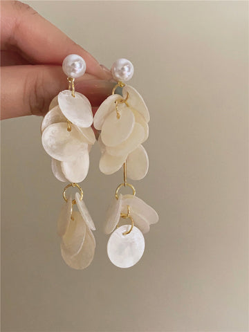 Amaryah Pearl Flower Earrings [DU09G4QR]