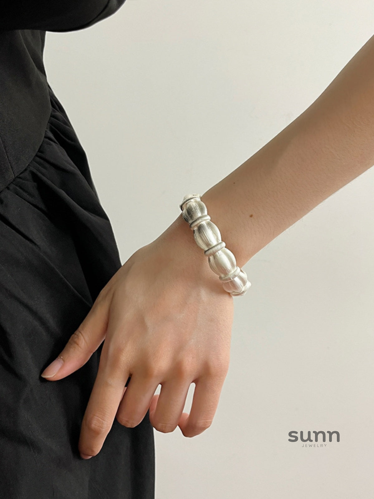 Amauri Frosted Braided Bow Bracelet [GJCXJ2SR]